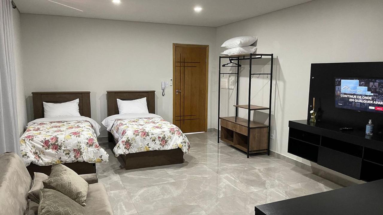 Novo A Poucos Passos Do Paraguai - Portes Apartment